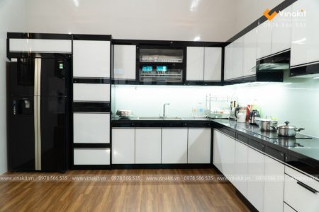 Hoàn thiện thi công tủ bếp inox cánh kính Bắc Ninh sang trọng bền đẹp