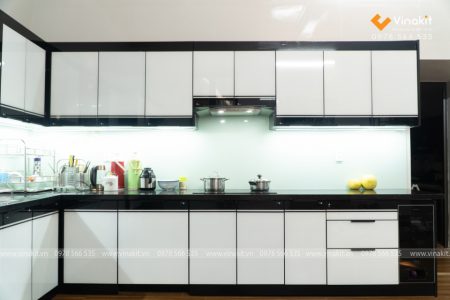 Hoàn thiện thi công tủ bếp inox cánh kính Bắc Ninh sang trọng bền đẹp