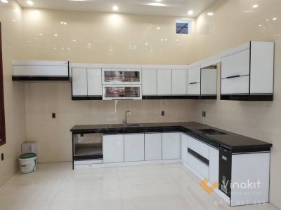 Toàn cảnh công trình tủ bếp inox cánh kính cường lực nhà chị Nhung - Bắc Ninh