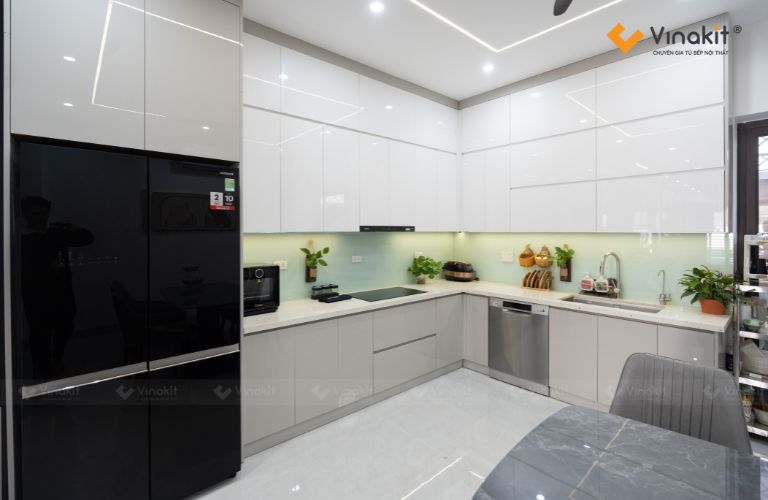Tủ bếp nhôm cánh sơn Inchem cao cấp