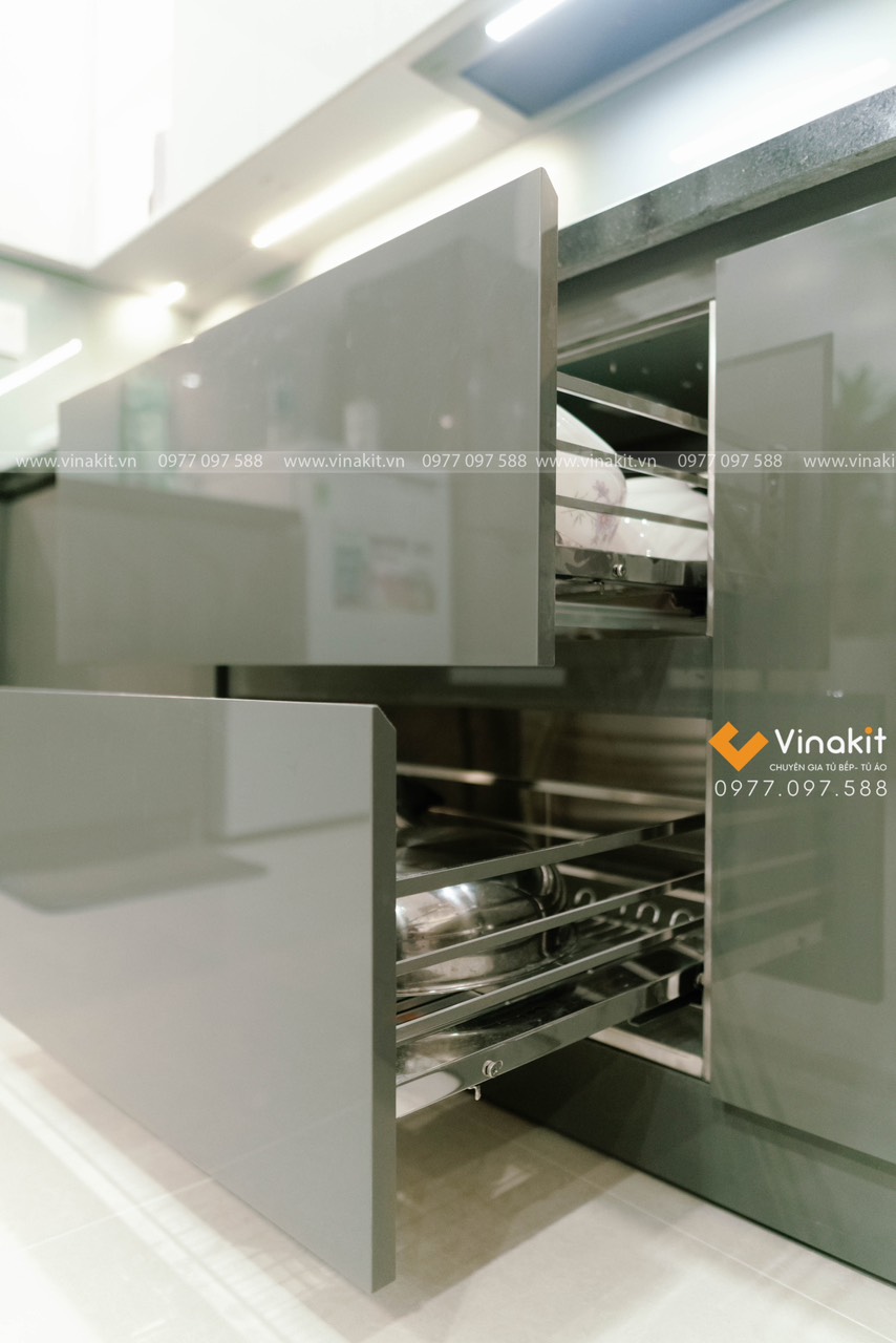 Tủ bếp inox cánh Acrylic nhà Cô Hương - Cầu Đất
