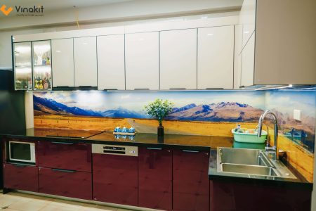 Hoàn thiện thực tế tủ bếp inox cánh kính cường lực nhà chị Quyên Hoàng Hoa Thám