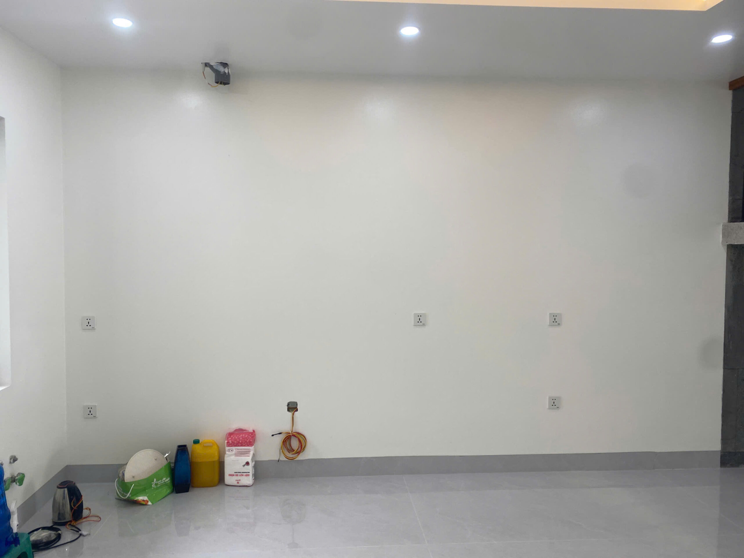 Khảo sát hiện trạng và đo đạc không gian lắp đặt