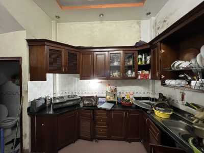 hiện trạng không gian bếp cũ trước khi lắp đặt tủ bếp inox hải dương của gia đình chị phượng