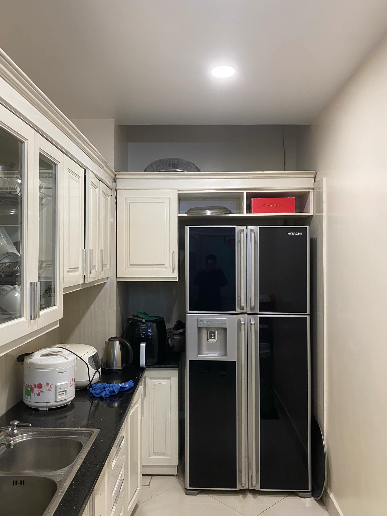 Tủ bếp inox cánh kính cường lực nhà Chị Tình - Tây Sơn