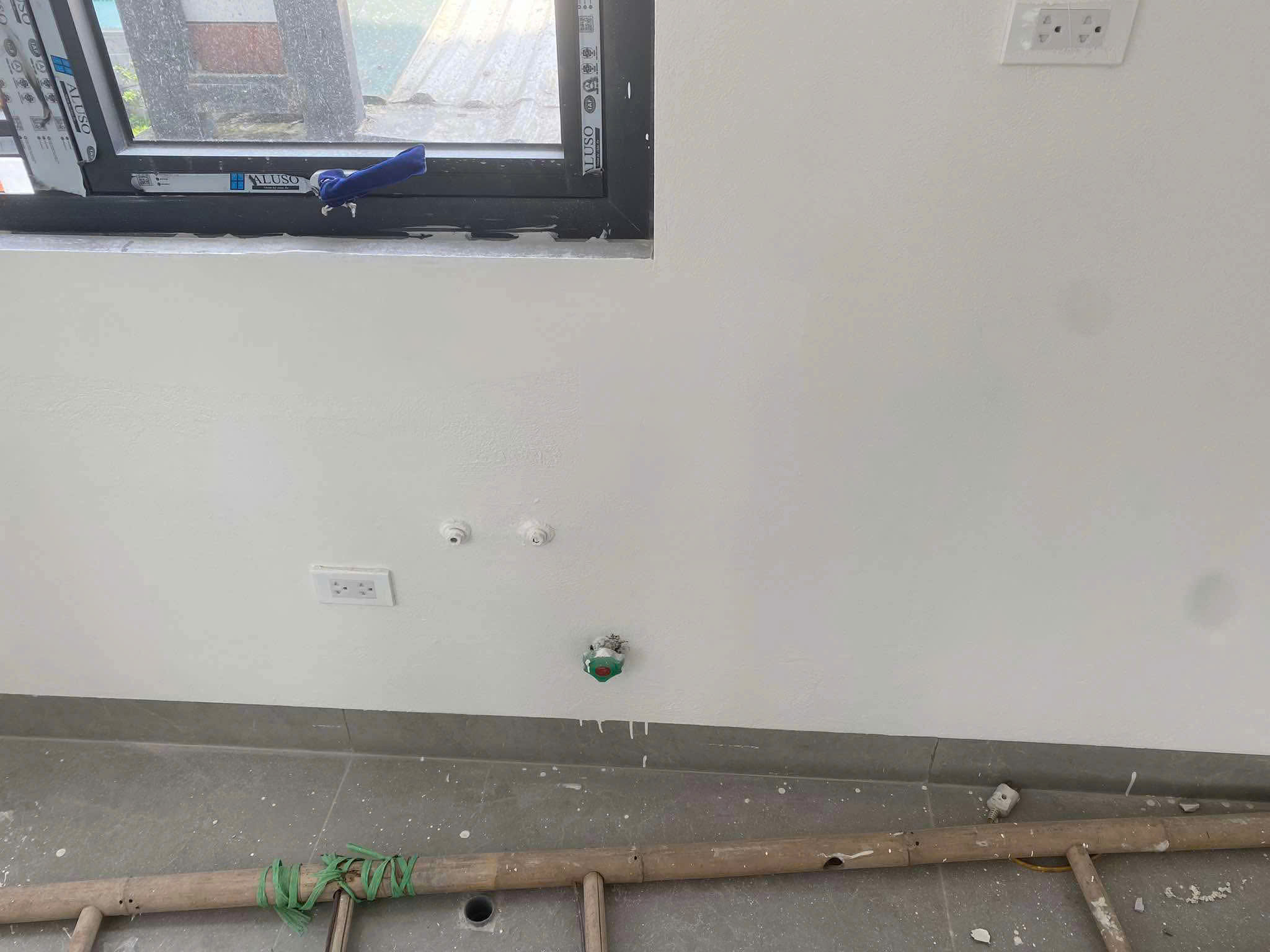 Tủ bếp inox cánh kính cường lực nhà anh Bằng - Vũ Tông Phan
