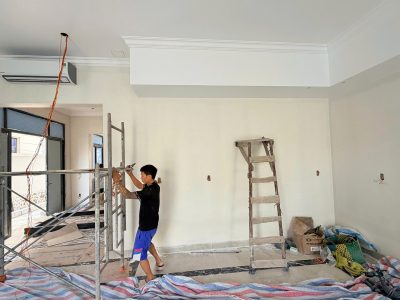 Hiện trạng khu vực tủ bếp cũ nhà chú Trọng tại Hải Phòng trước khi được Vinakit cải tạo.