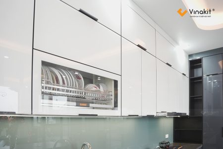 Thực tế bàn giao bộ tủ bếp inox cánh kính cường lực cao cấp nhà chú Hùng tại Gia Lâm.