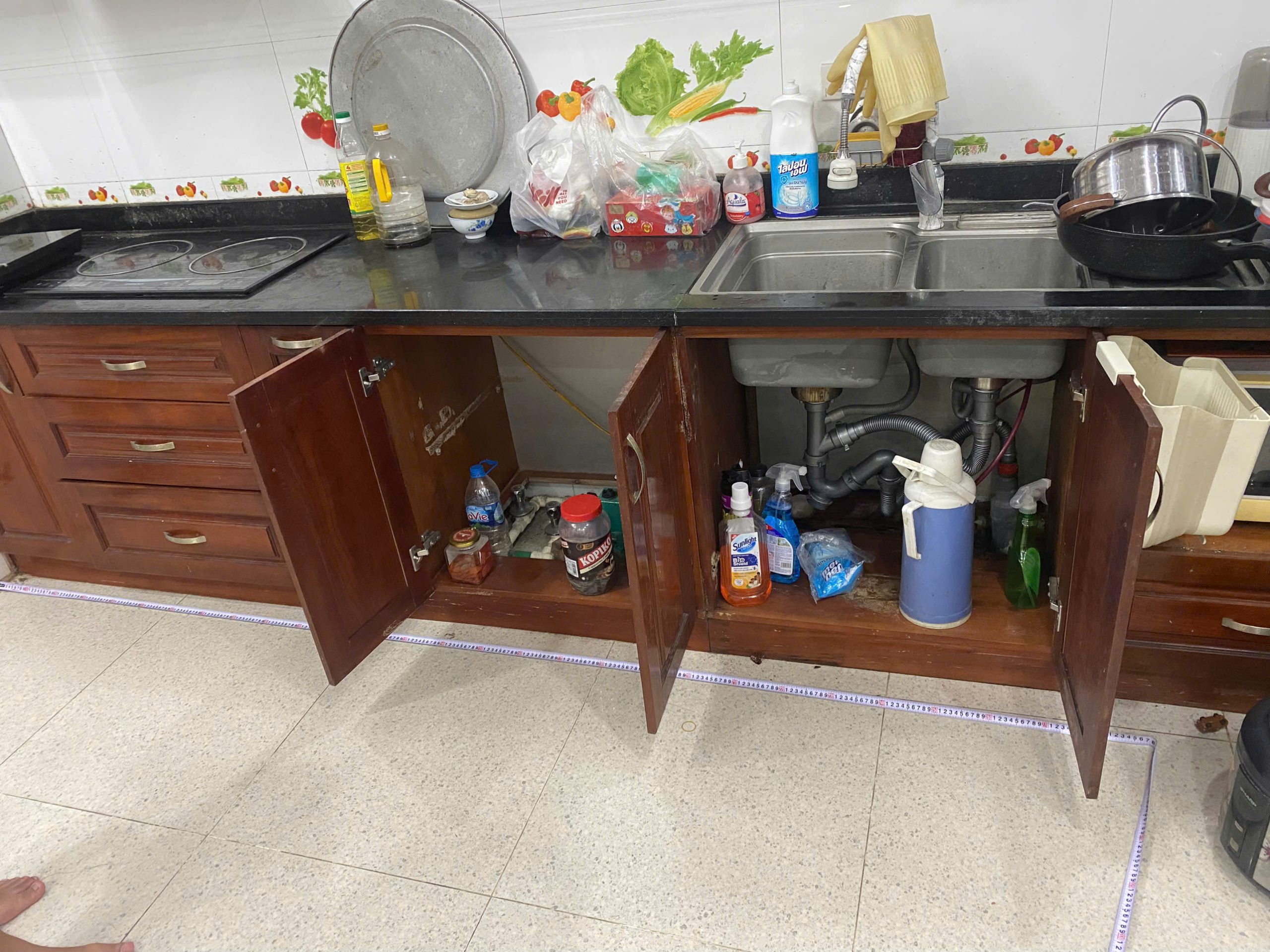Tủ bếp inox cánh kính cường lực nhà Chị Hiền - Đông Anh