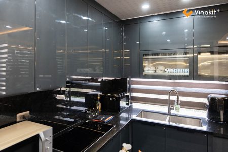 Thực tế tủ bếp inox cánh kính hoàn thiện nhà chú Tuấn