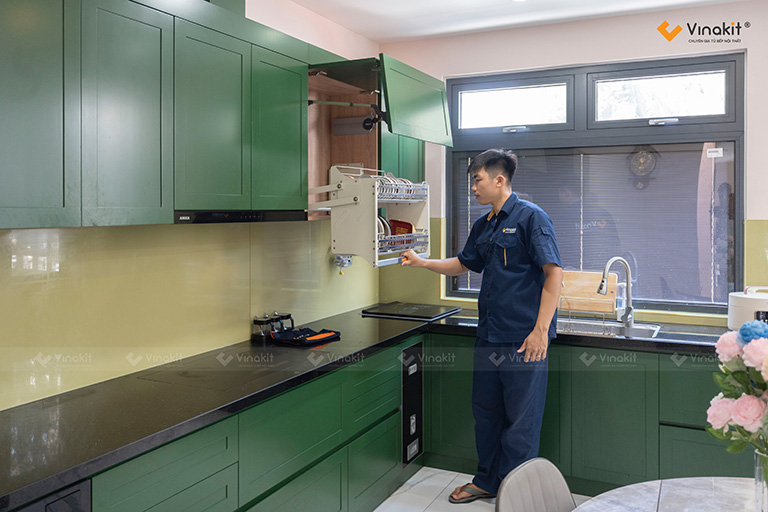 chiều cao tủ bếp trên 