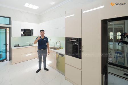 Hoàn thiện công trình tủ bếp inox cánh acrylic bóng gương An Cường sang trọng nhà cô Ngân Lê Chân Hải Phòng