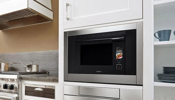 lò vi sóng âm tủ bếp