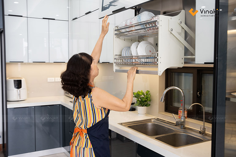 phụ kiện tủ bếp trên 