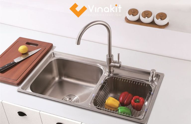 Vòi rửa bát nóng lạnh