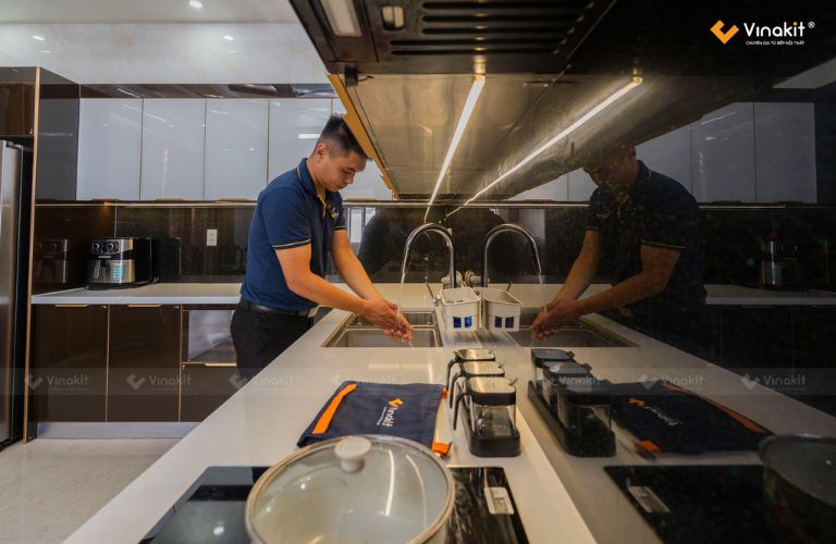 Tủ bếp đóng sẵn