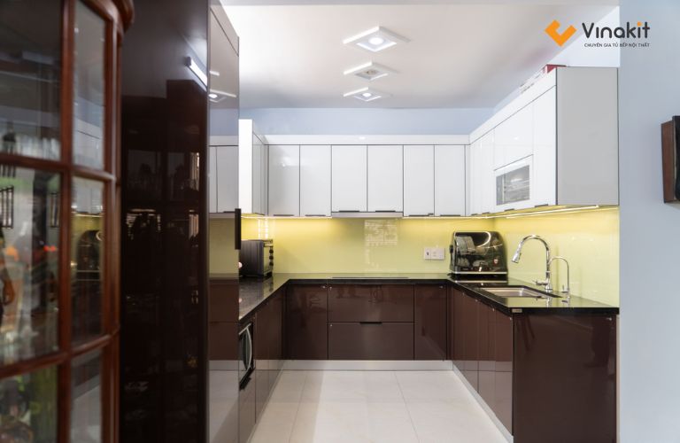 Tủ bếp nhôm kính là lựa chọn tối ưu cho không gian bếp nhỏ