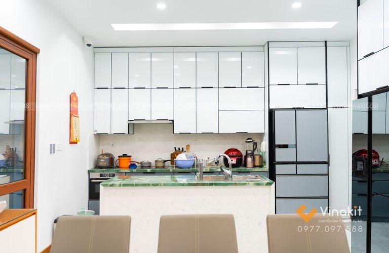 Tủ bếp inox cánh kính