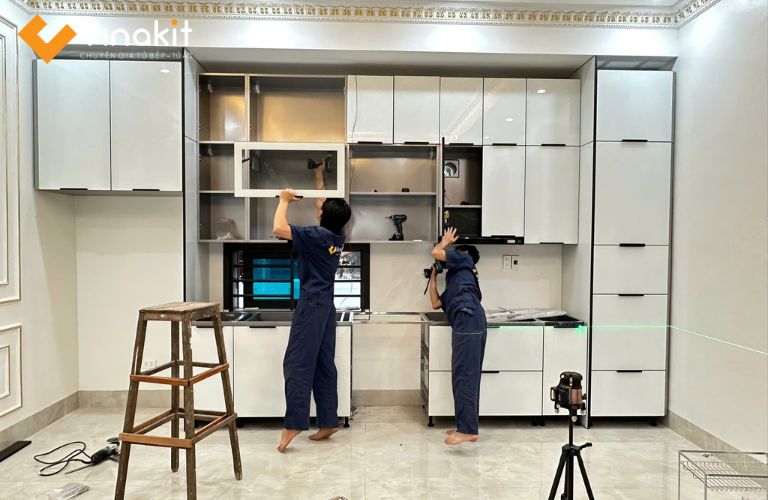 Thi công lắp đặt tủ bếp tại công trình