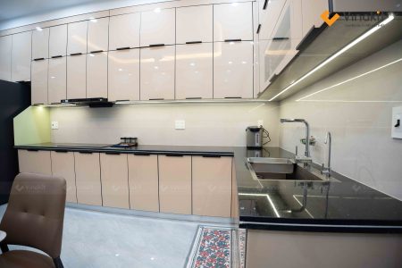 Hoàn thiện mẫu tủ bếp inox cánh kính Hải Phòng sang trọng tại nhà cô Cần ở An Đồng.