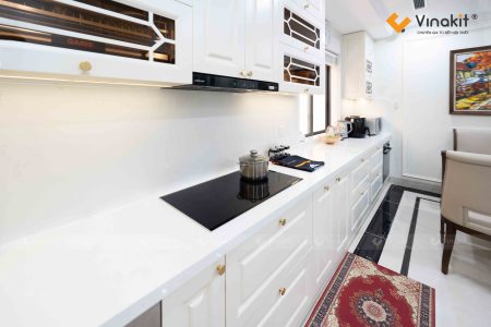 Thực tế tủ bếp MDF sơn Inchem màu trắng sữa sang trọng nhà anh Nam.