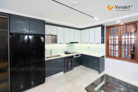 Bộ tủ bếp inox 304 cánh kính màu ghi hiện đại và sang trọng