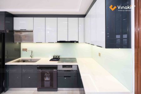 Bộ tủ bếp inox 304 cánh kính màu ghi hiện đại và sang trọng