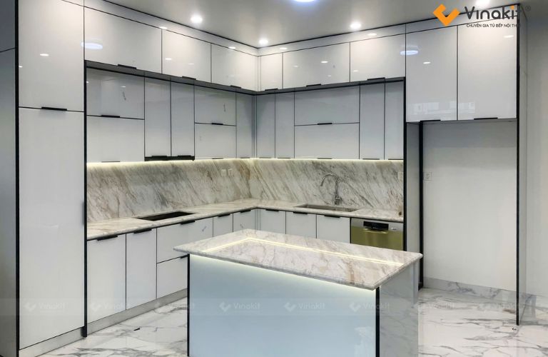 Tủ bếp có đảo bếp